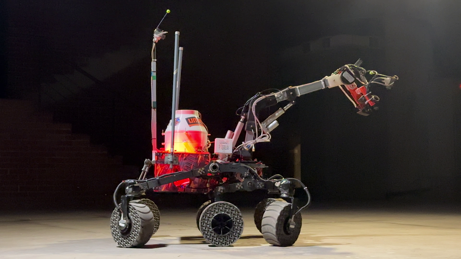 UIU Mars Rover AXIOS